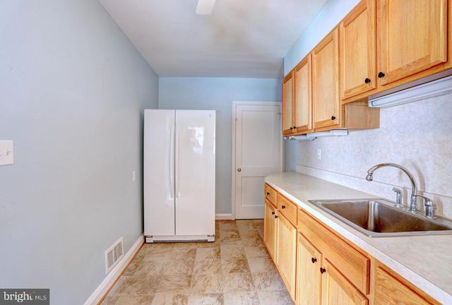 831 BOSLEY AVE, Baltimore, MD 21204