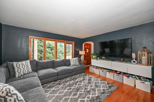 3675 S 5th STREET, Milwaukee, WI 53207