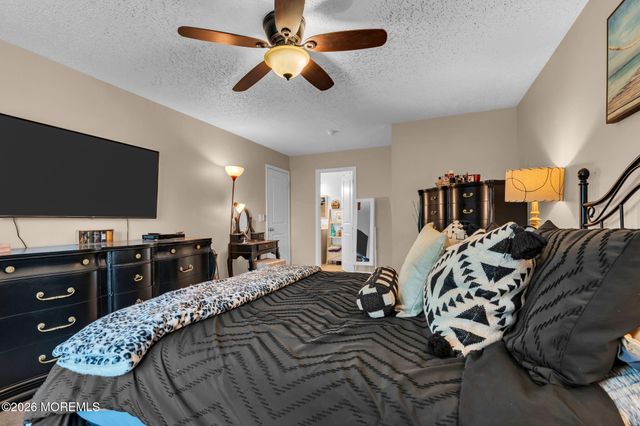 84 Azalea Circle, Jackson, NJ 08527