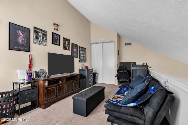 84 Azalea Circle, Jackson, NJ 08527