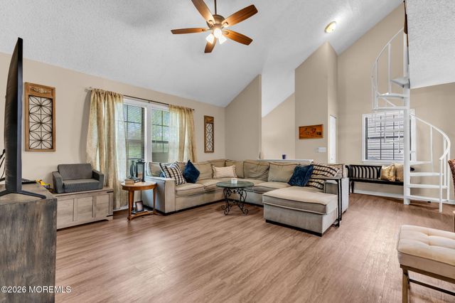 84 Azalea Circle, Jackson, NJ 08527