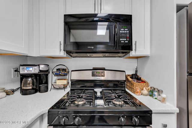 84 Azalea Circle, Jackson, NJ 08527