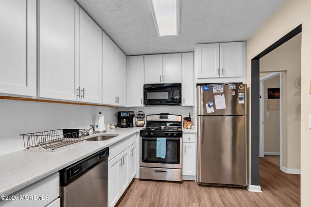 84 Azalea Circle, Jackson, NJ 08527