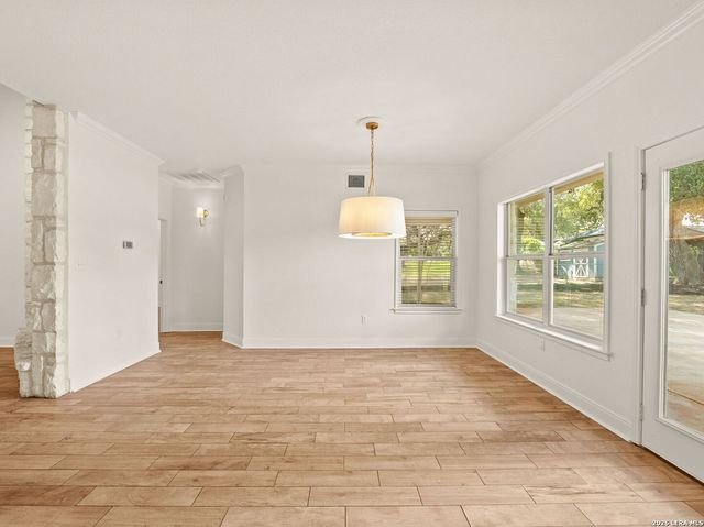 8727 Paseo Oaks, San Antonio, TX 78255