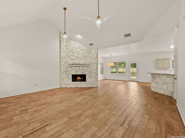 8727 Paseo Oaks, San Antonio, TX 78255