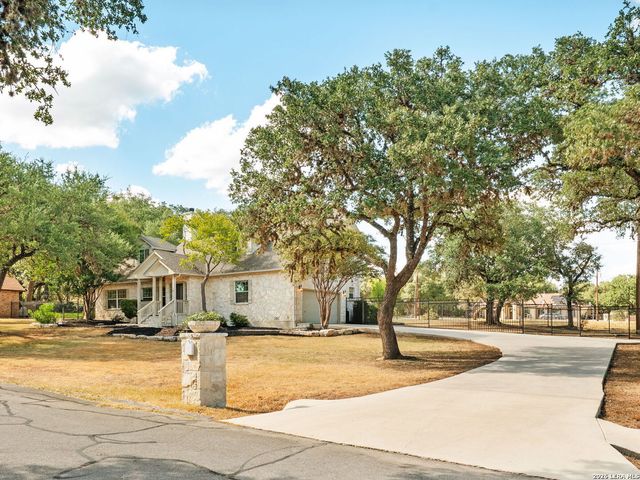 8727 Paseo Oaks, San Antonio, TX 78255