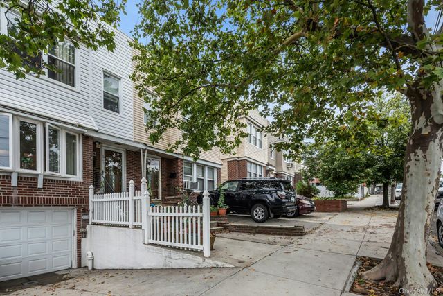 6417 Eliot Avenue, Middle Village, NY 11379