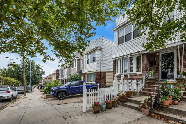 6417 Eliot Avenue, Middle Village, NY 11379