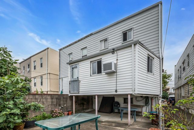 6417 Eliot Avenue, Middle Village, NY 11379