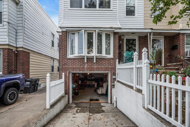 6417 Eliot Avenue, Middle Village, NY 11379