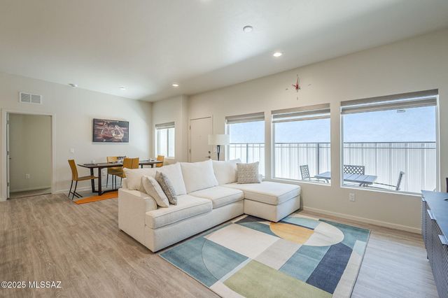 1845 S Poetry Lane, Tucson, AZ 85711