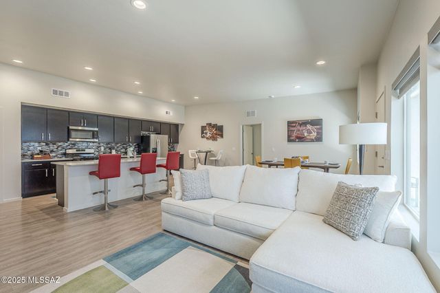 1845 S Poetry Lane, Tucson, AZ 85711