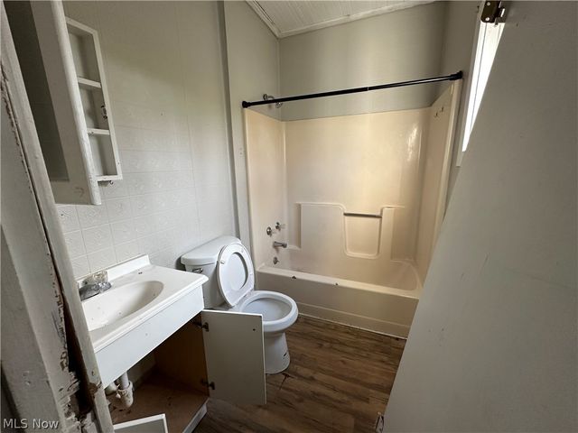 1359 Eastman Street, Zanesville, OH 43701