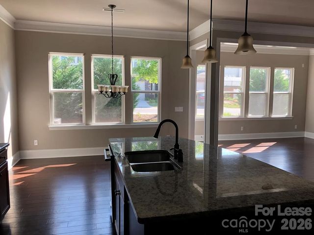 3735 Park South Station Boulevard, Charlotte, NC 28210