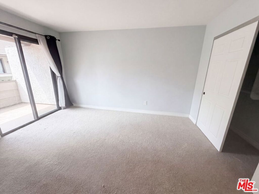 68 Maegan Place 4, Thousand Oaks, CA 91362 — photo 4