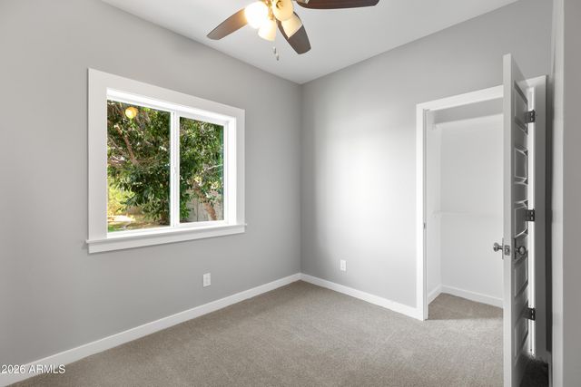 1209 E MORELAND Street, Phoenix, AZ 85006