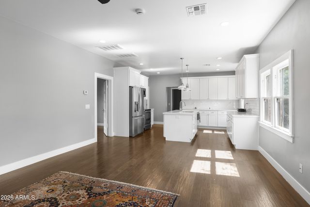 1209 E MORELAND Street, Phoenix, AZ 85006