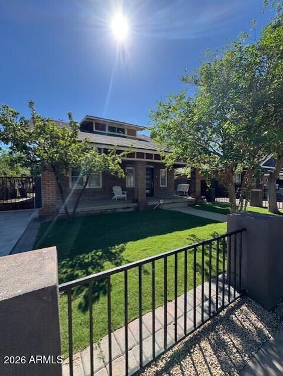 1209 E MORELAND Street, Phoenix, AZ 85006