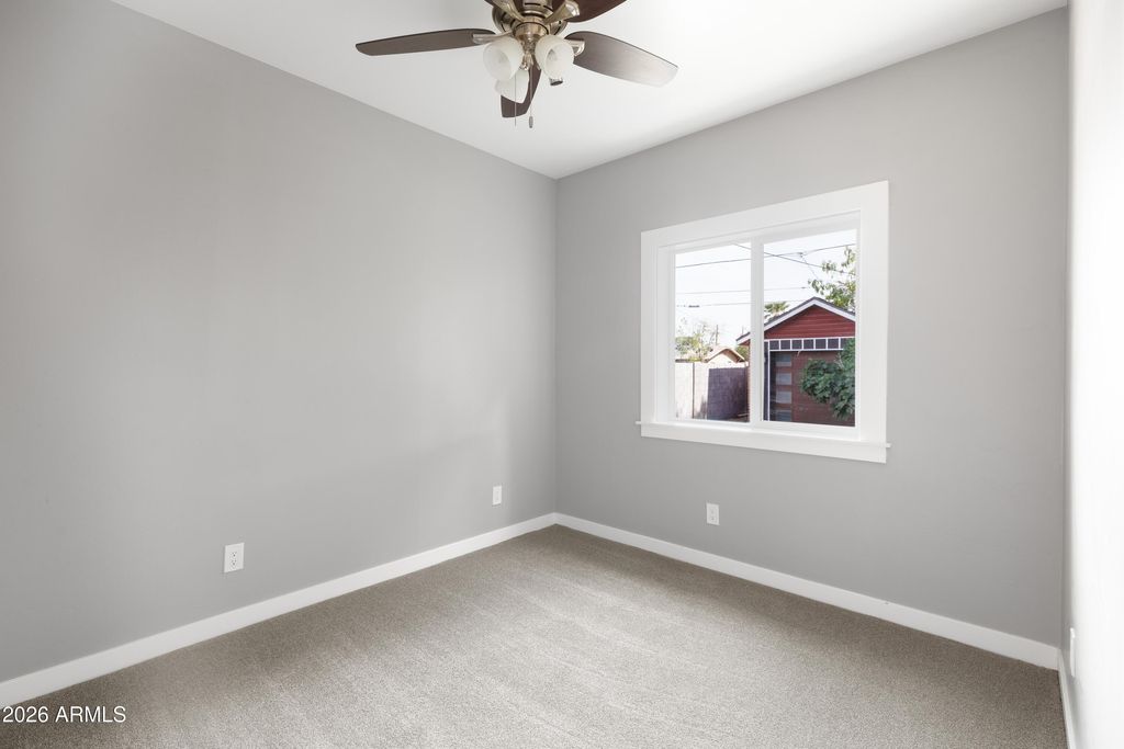 Image 24 of property listing at 1209 E MORELAND Street, Phoenix, AZ 85006