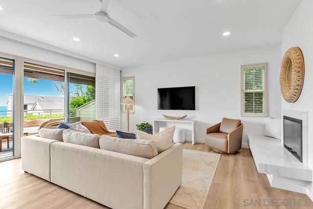 119 Spinnaker Court, Del Mar, CA 92014