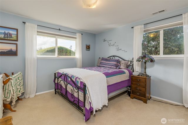 5011 79th Avenue Ct E, Fife, WA 98424