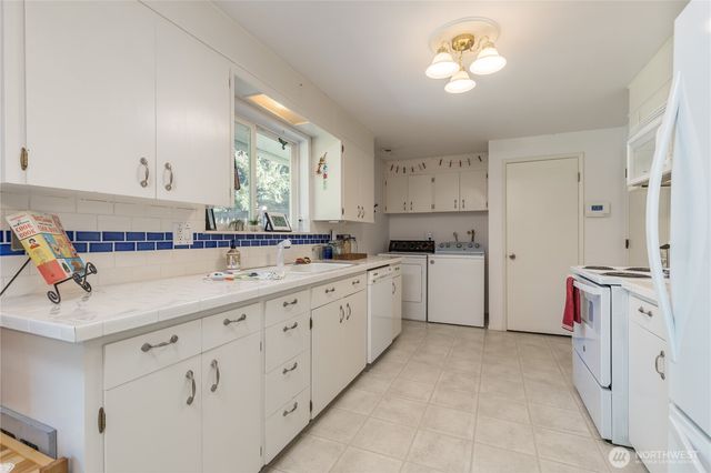 5011 79th Avenue Ct E, Fife, WA 98424