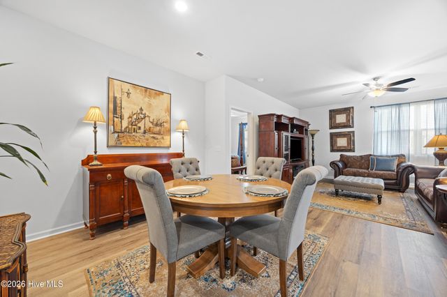 144 Windy Woods Way, Wilmington, NC 28401