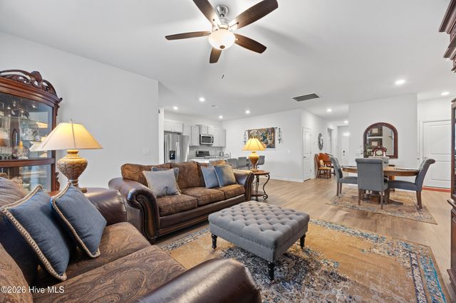 144 Windy Woods Way, Wilmington, NC 28401