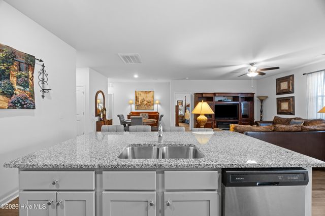 144 Windy Woods Way, Wilmington, NC 28401