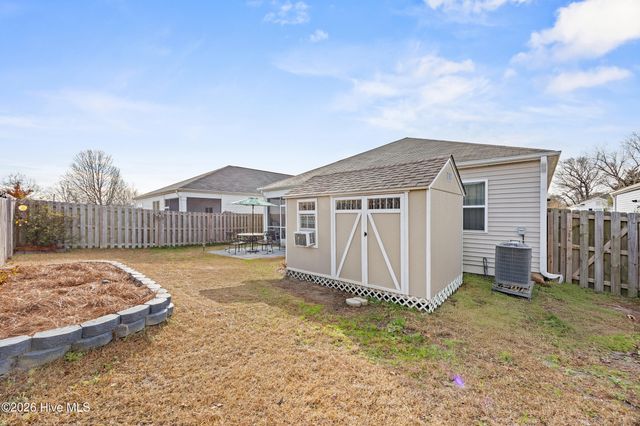 144 Windy Woods Way, Wilmington, NC 28401