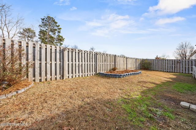 144 Windy Woods Way, Wilmington, NC 28401