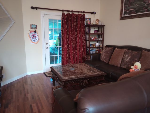 4389 Veals Rd, Murfreesboro, TN 37127