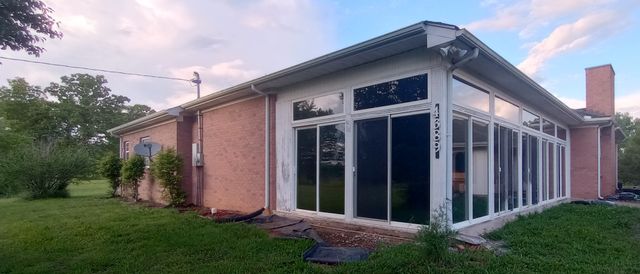 4389 Veals Rd, Murfreesboro, TN 37127