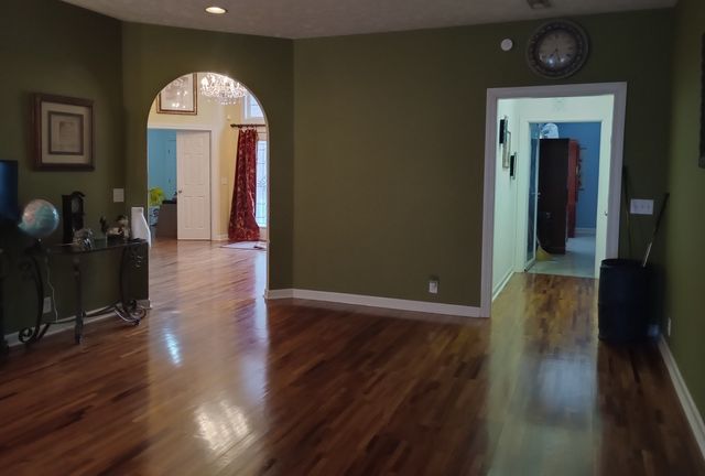 4389 Veals Rd, Murfreesboro, TN 37127