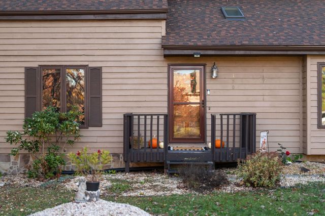 150 FALLING ROCK DR, Stuarts Draft, VA 24477