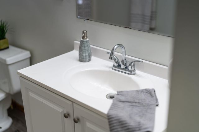 150 FALLING ROCK DR, Stuarts Draft, VA 24477