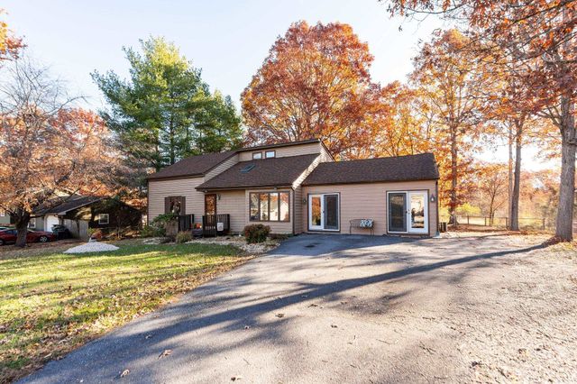 150 FALLING ROCK DR, Stuarts Draft, VA 24477