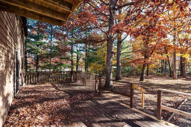 150 FALLING ROCK DR, Stuarts Draft, VA 24477