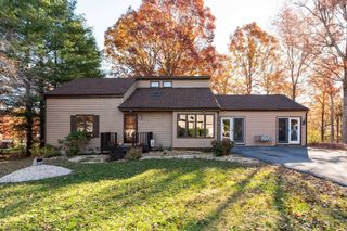 150 FALLING ROCK DR, Stuarts Draft, VA 24477