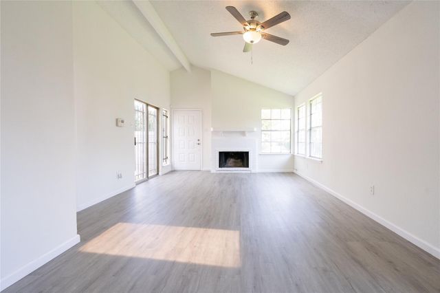 6324 Shadow Tree Drive 632, Houston, TX 77035