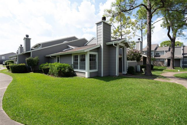 6324 Shadow Tree Drive 632, Houston, TX 77035