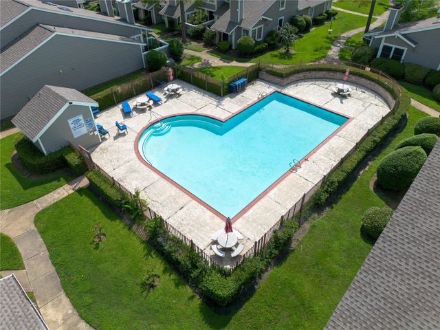 6324 Shadow Tree Drive 632, Houston, TX 77035
