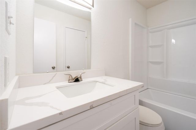 6324 Shadow Tree Drive 632, Houston, TX 77035