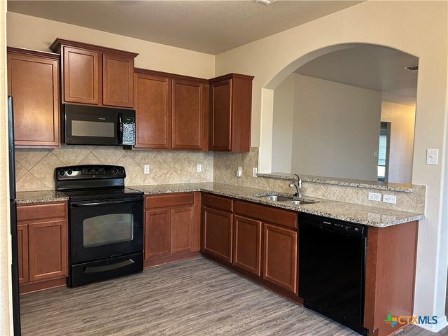 137 Bainbridge Road, Temple, TX 76502