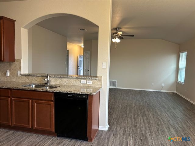 137 Bainbridge Road, Temple, TX 76502