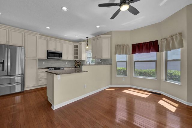 6218 Falcon Chase Drive, Westerville, OH 43082