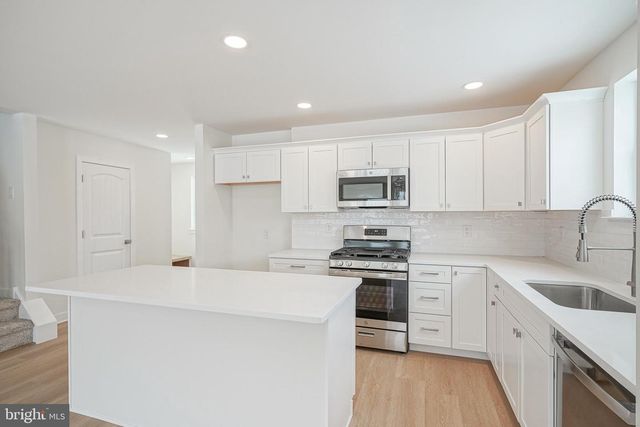 301 BILLINGSPORT ROAD, Paulsboro, NJ 08066