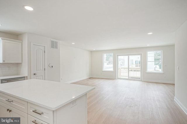 301 BILLINGSPORT ROAD, Paulsboro, NJ 08066