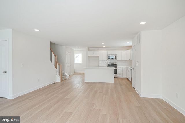 301 BILLINGSPORT ROAD, Paulsboro, NJ 08066