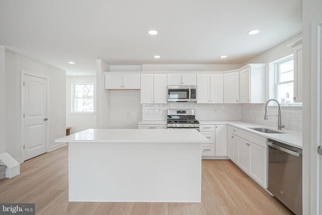 301 BILLINGSPORT ROAD, Paulsboro, NJ 08066